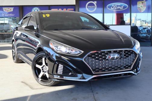 2019 Hyundai SONATA Limited