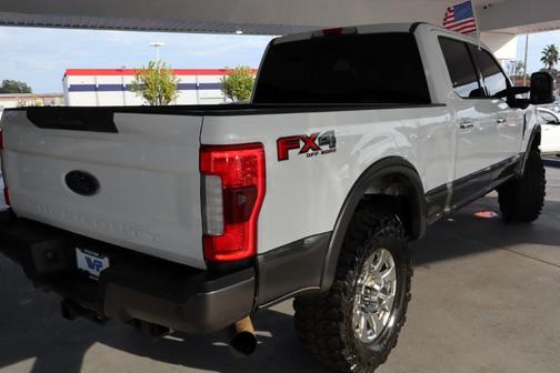 2017 Ford F-350 Lariat Super Duty