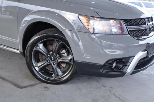 2020 Dodge Journey Crossroad
