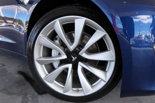 2019 Tesla Model 3 Performance