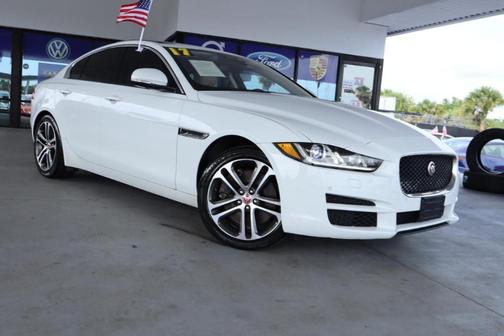 Polaris White 2017 Jaguar XE 35t Premium