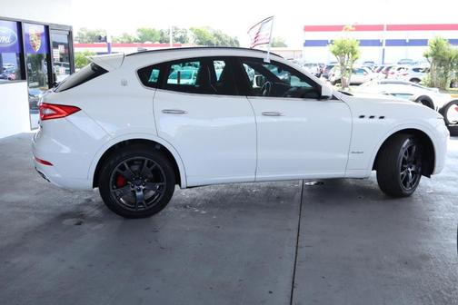 White 2018 Maserati Levante GranSport