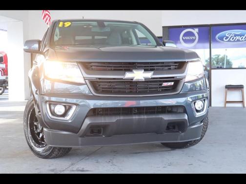 Gray 2019 Chevrolet Colorado Z71