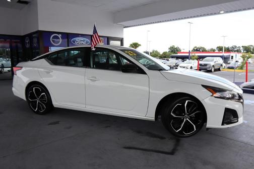 2023 Nissan Altima 2.5 SR