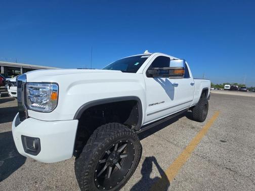 2015 GMC Sierra 2500 Denali