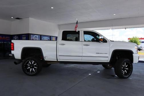 2015 GMC Sierra 2500 Denali