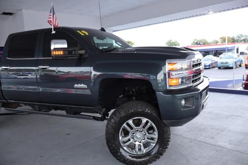 2019 Chevrolet Silverado 2500 High Country