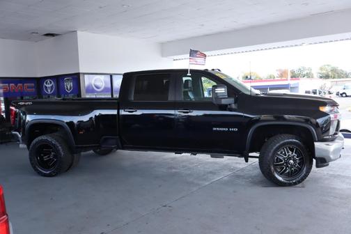 2022 Chevrolet Silverado 3500 LT