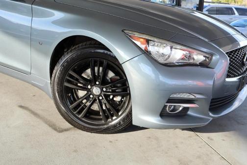 2015 INFINITI Q50 Base