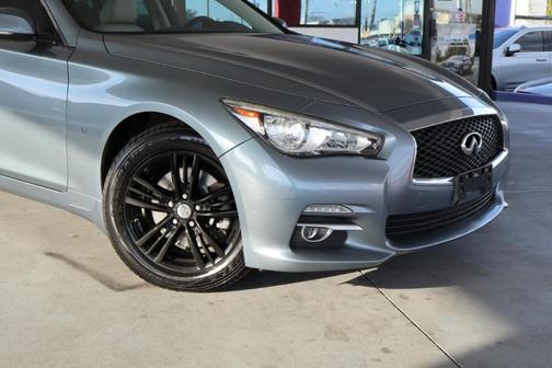 2015 INFINITI Q50 Base