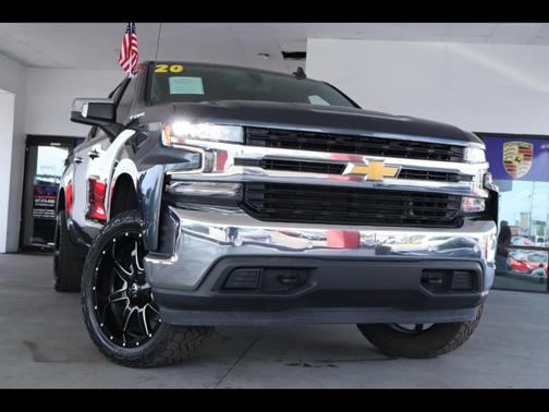 Gray 2020 Chevrolet Silverado 1500 LT