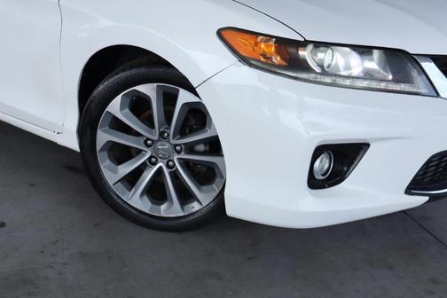 White 2015 Honda Accord EX-L