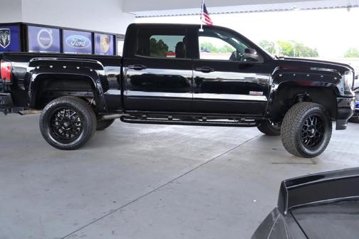 Black 2017 GMC Sierra 1500 SLT