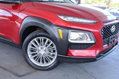 Red 2018 Hyundai KONA SEL