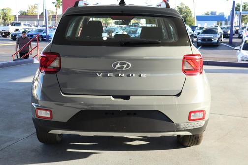 2021 Hyundai VENUE SEL