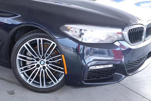 Black 2018 BMW 530 i xDrive