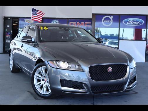 2017 Jaguar XF 35t Premium