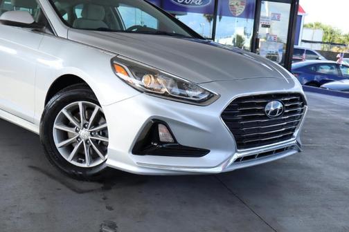 Silver 2019 Hyundai SONATA SE