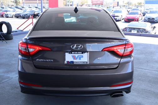 2017 Hyundai SONATA SE