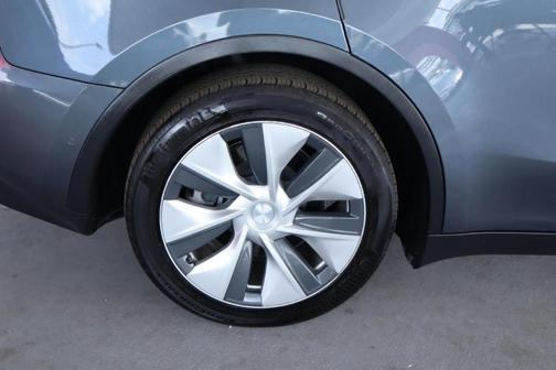 Gray 2021 Tesla Model Y Long Range