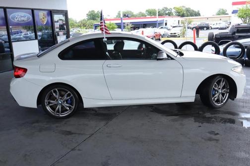 White 2015 BMW M235 i