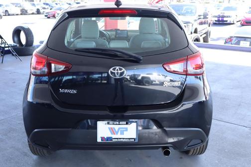 2020 Toyota Yaris Sedan LE