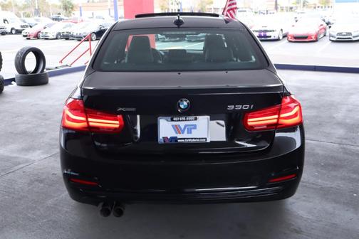 2018 BMW 330 i xDrive
