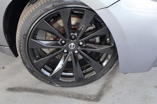 2017 Nissan Maxima 3.5 SR