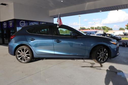 2018 Mazda Mazda3 Touring