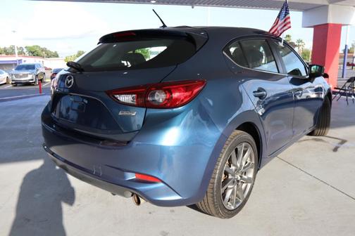 2018 Mazda Mazda3 Touring