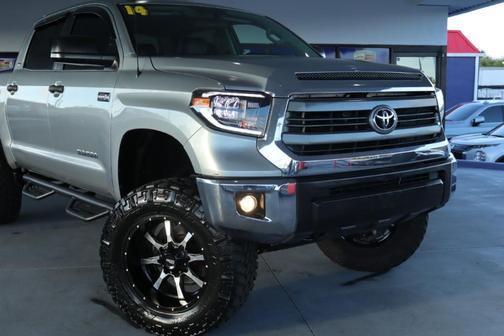 2014 Toyota Tundra SR5