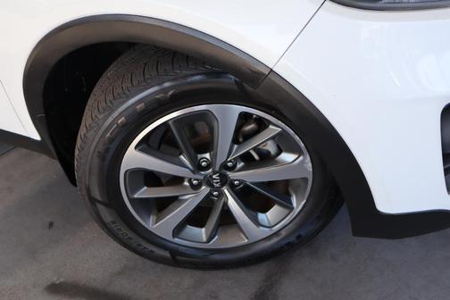 2019 Kia Sorento EX V6
