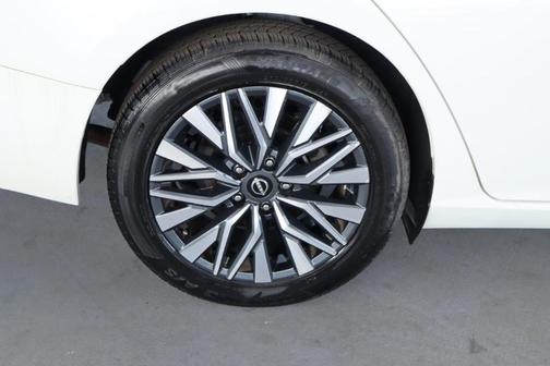 White 2025 Nissan Altima SV