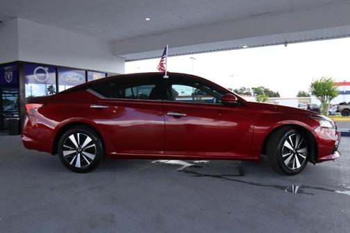 2022 Nissan Altima 2.5 SL