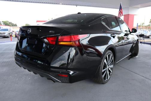 2021 Nissan Altima 2.5 SR