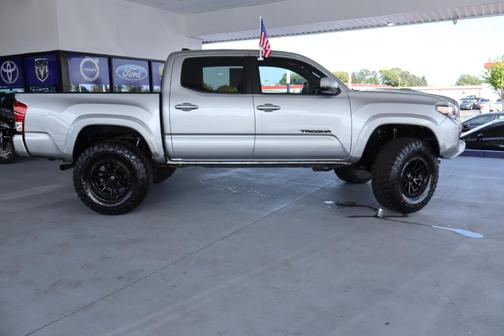 2018 Toyota Tacoma TRD Sport