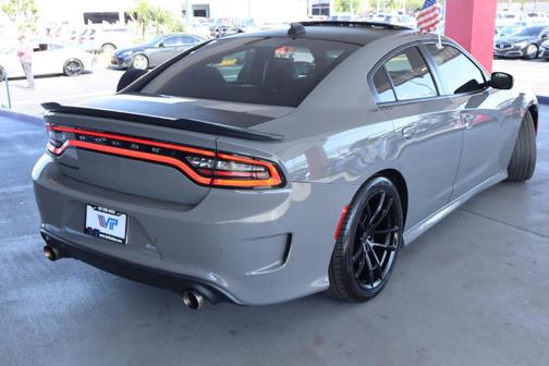 Gray 2017 Dodge Charger R/T 392