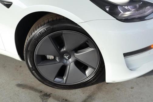 White 2021 Tesla Model 3 Standard Range Plus