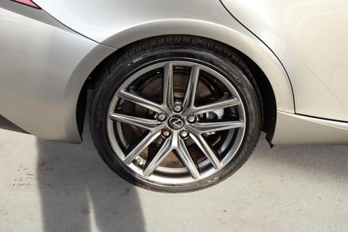 2016 Lexus IS 300 Base
