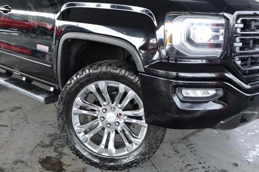 Black 2017 GMC Sierra 1500 SLT