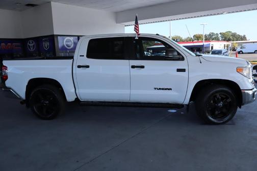 2017 Toyota Tundra SR5