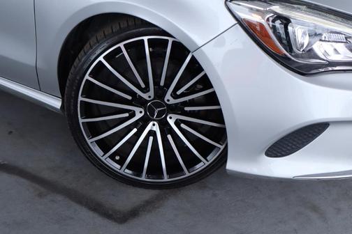 2017 Mercedes-Benz CLA 250 Base