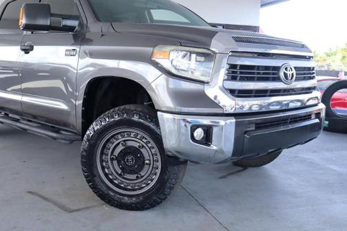 Gray 2015 Toyota Tundra SR5