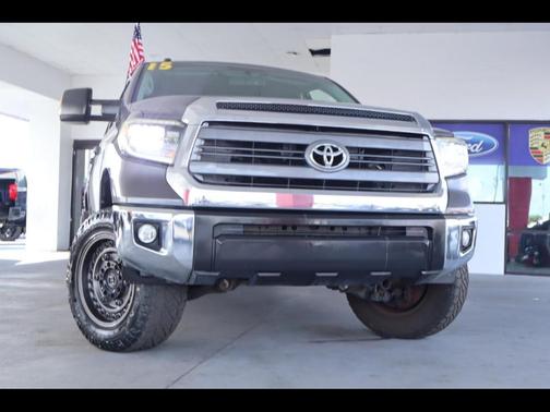 Gray 2015 Toyota Tundra SR5