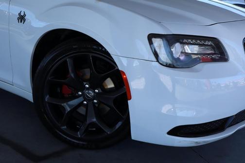 2021 Chrysler 300 Touring