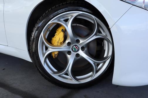 2019 Alfa Romeo Giulia Ti