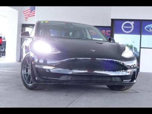Black 2019 Tesla Model 3 Mid Range