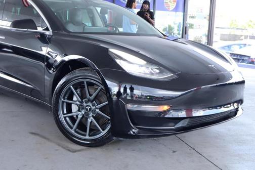Black 2019 Tesla Model 3 Mid Range