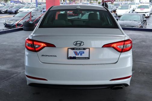 Quartz White Pearl 2016 Hyundai SONATA SE