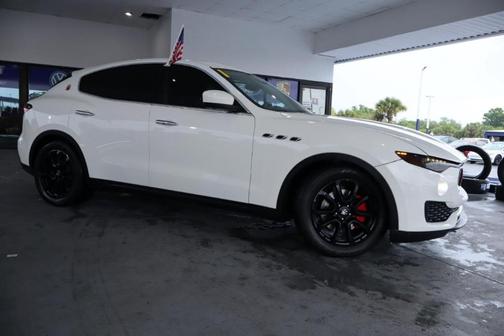 2017 Maserati Levante Base